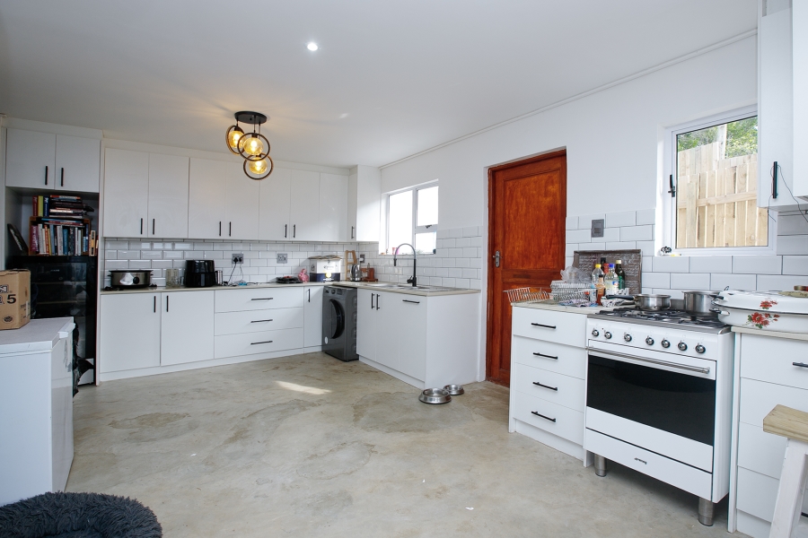 3 Bedroom Property for Sale in Capri Western Cape